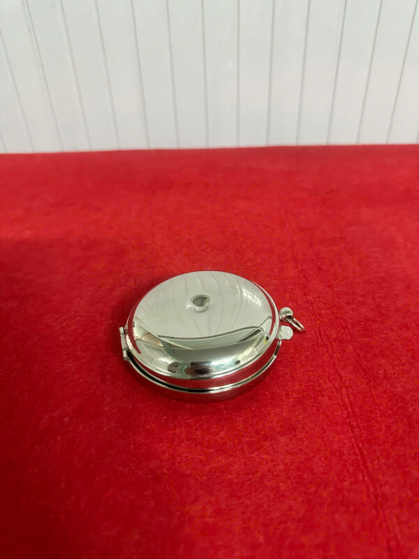 Hộp Mình Thánh loại Trung  7 cm xi niken   - MT005